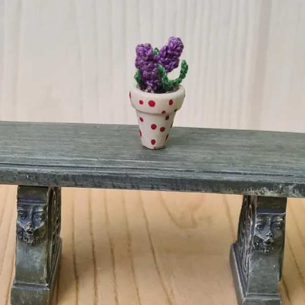 Dollhouse Miniature Crochet lavander in the Pot - Imagen 2