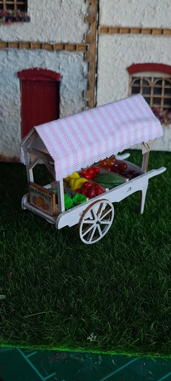 Dollhouse Fruit Market Barrow, 1/48 scale - Imagen 2