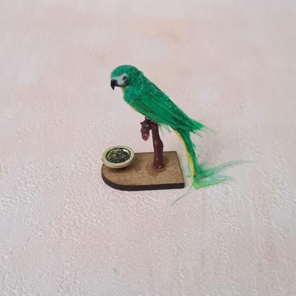 Dollhouse Miniatures Parrot with stand, 1/12 scale - Imagen 4