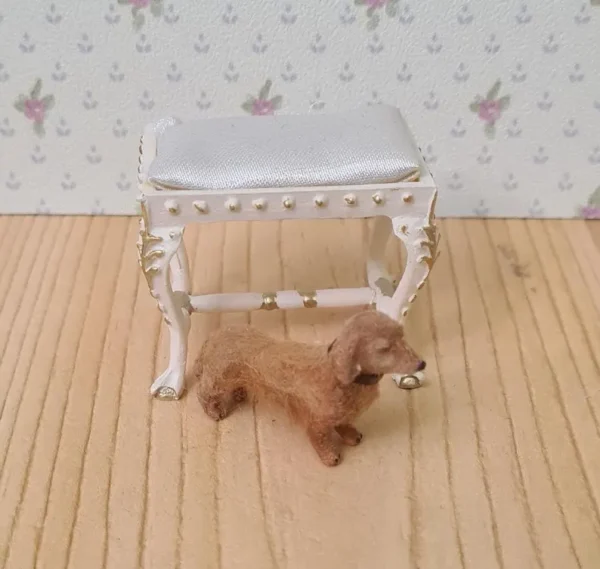 Dollhouse Miniature Dachshund Dog, 1/12 scale - Imagen 2