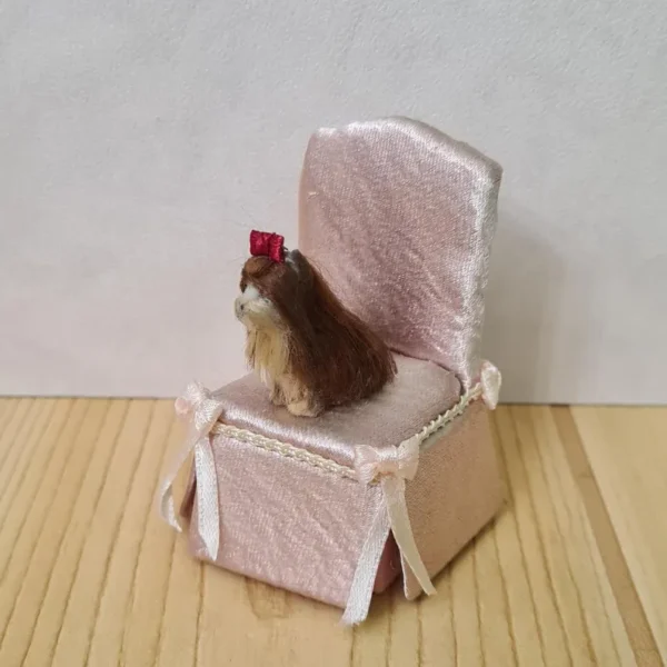 Dollhouse Miniature Yorkshire Dog, 1/12 scale - Imagen 2